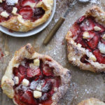 Super Easy Strawberry Mini Puff Pastries with Brie and Cream Cheese